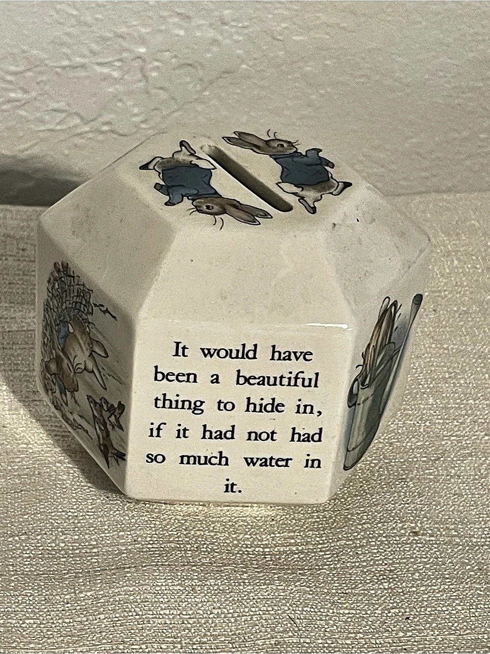 Wedgwood Peter Rabbit Octagonal Money Box Ceramic Decor - Picture 7 of 9